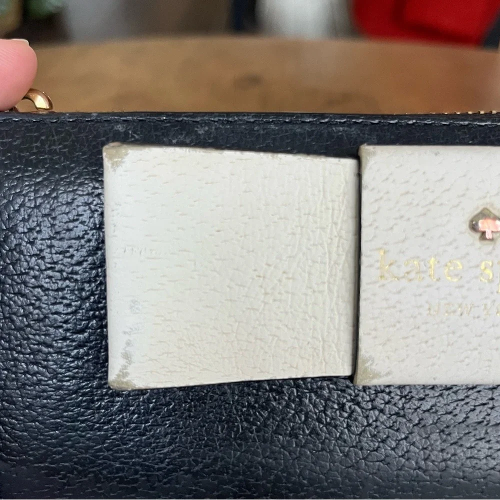 kate spade Matthews Street Nisha wallet
